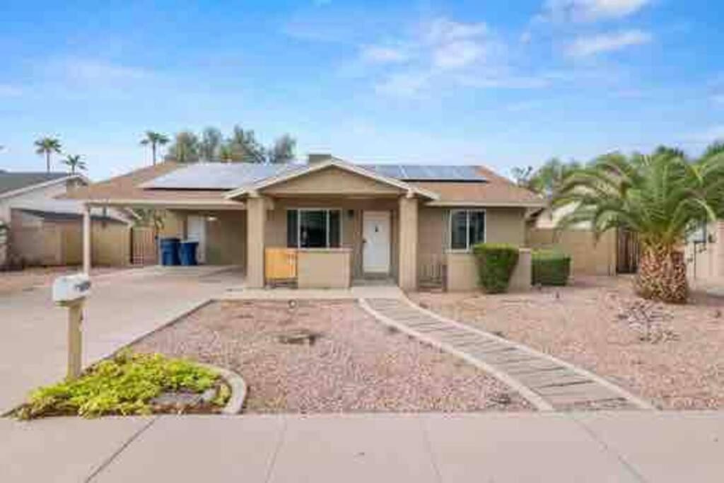 Spacious Cozy Home In Tempe Jacuzzi Pool King Bed! Exterior photo