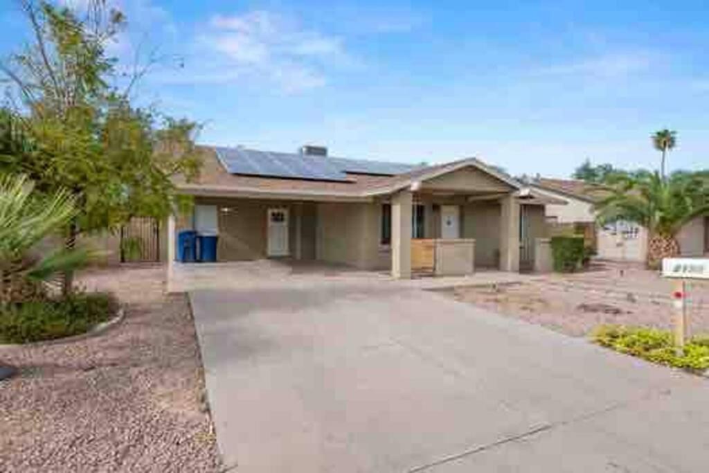 Spacious Cozy Home In Tempe Jacuzzi Pool King Bed! Exterior photo