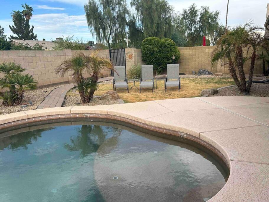 Spacious Cozy Home In Tempe Jacuzzi Pool King Bed! Exterior photo